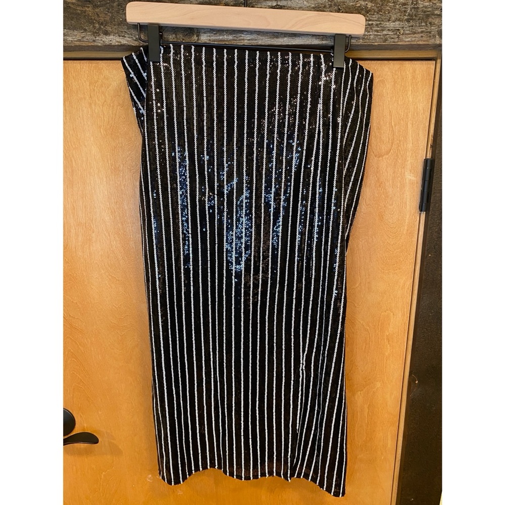 L&B Black Midi Sequin Skirt - NWT